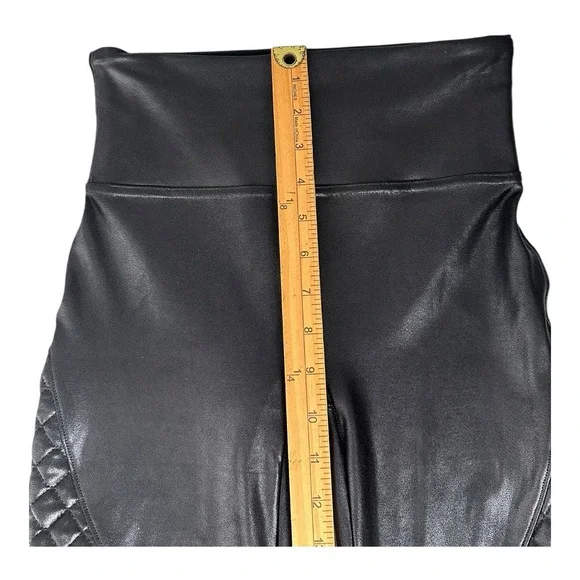 Spanx Black Faux‎ Leather Quilted Women Motto Stretch Leggings Size Small - Picture 11 of 16